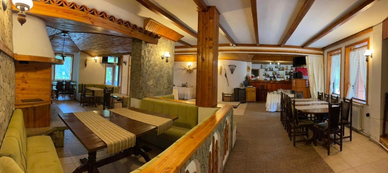 Hotel Paradise Place Kalofer Kültér fotó