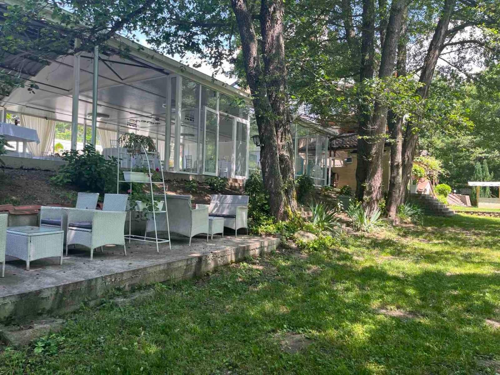 Hotel Paradise Place Kalofer Kültér fotó