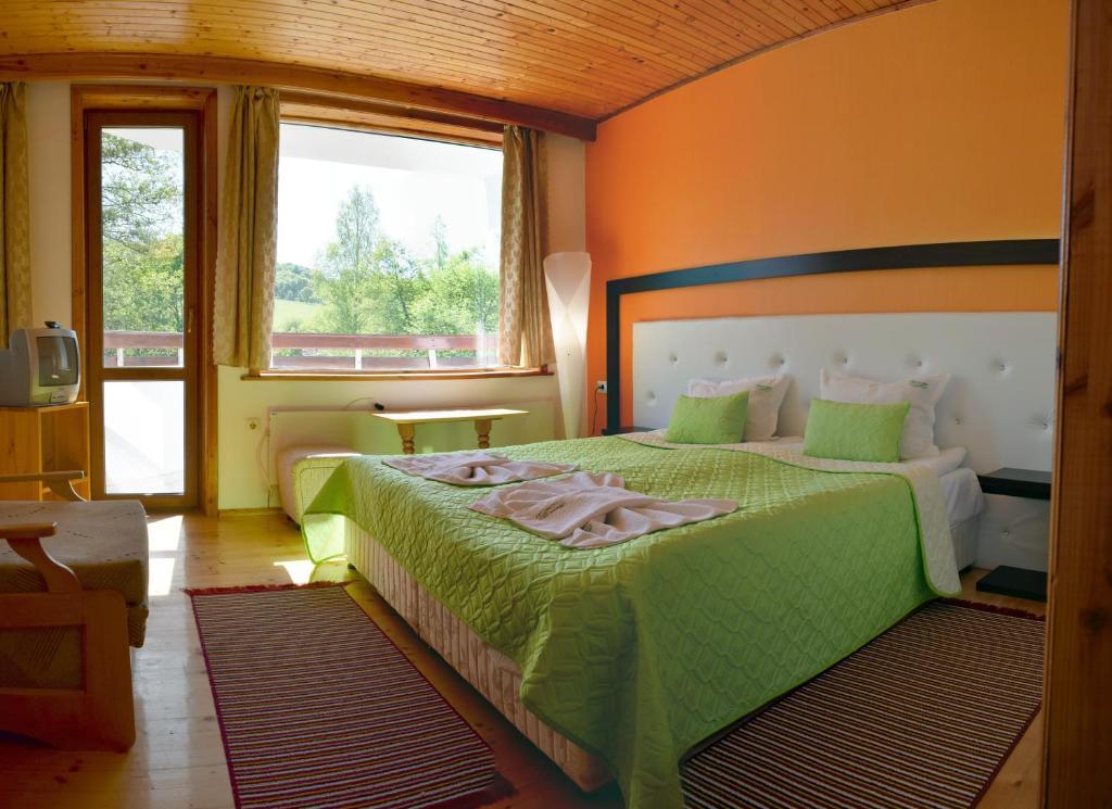 Hotel Paradise Place Kalofer Szoba fotó